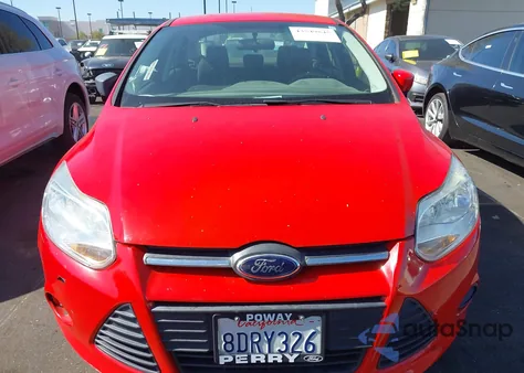 2014 Ford Focus Se z USA, uszkodzony, nr VIN 1FADP3F27EL210310